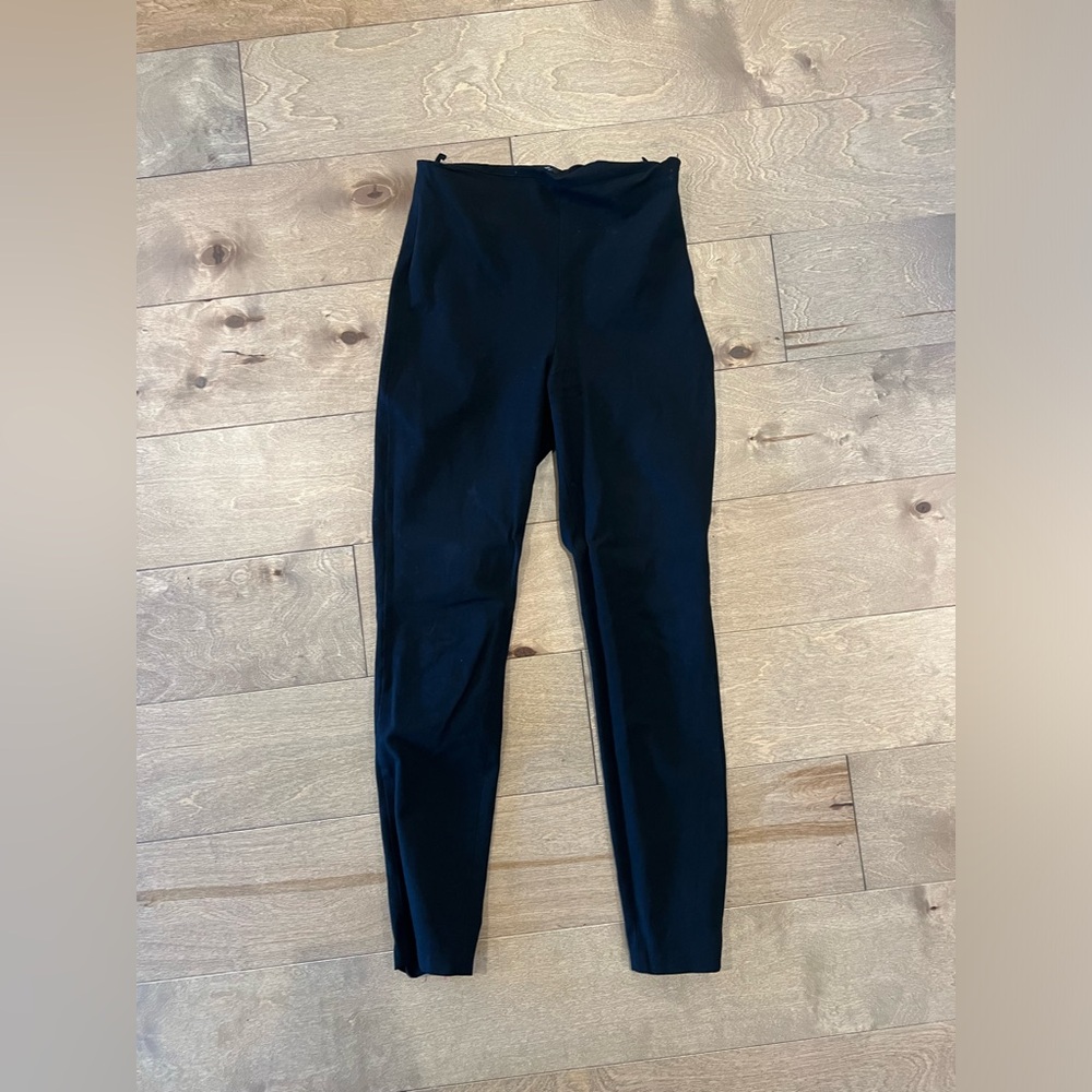 Aritzia Babaton dress pants Sz 0